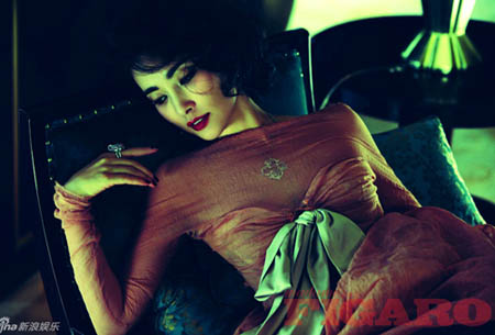 L&yacute; Băng Băng